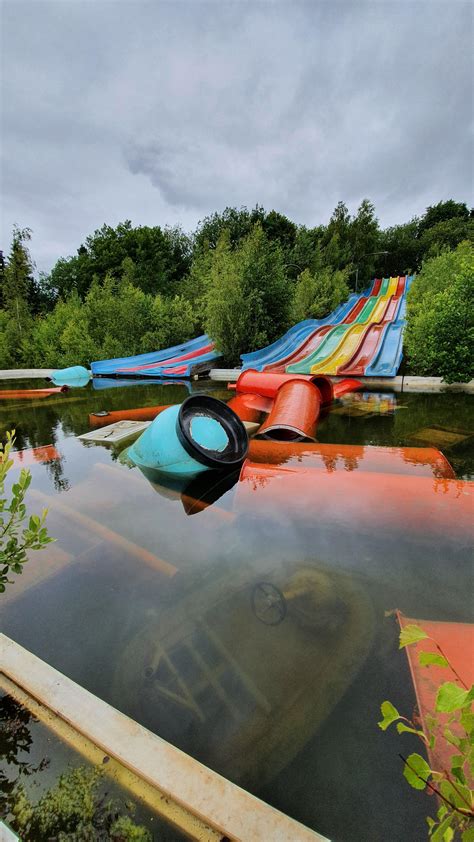 This Abandoned Water Park Roddlyterrifying