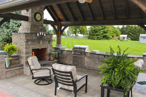 Sublime 25 Marvelous Home Outdoor Patio With Stunning Fireplace Design