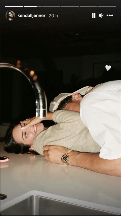Kendall jenner is having fun with devin booker, five months after they were first linked — details. Kendall Jenner y Devin Booker van cada vez más en 'serio'