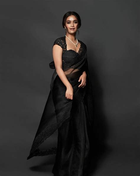 Pic Talk Keerthy Suresh Is Absolutely Stunning In Black