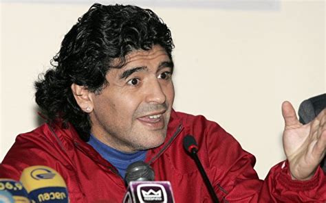 Here you can download free diego armando maradona iphone wallpaper available for most diego armando maradona franco (born 30 october 1960) is a retired argentine football player, and current. Diego Maradona wallpaper (2 images) pictures download