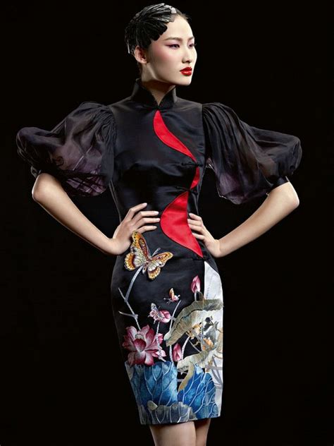Embroidered Chinese Costumes Sense Of China Chinese Style Dress