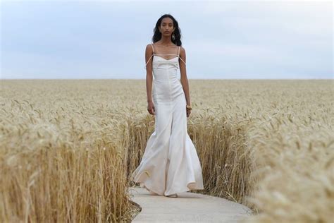 Jacquemus Creates Another Viral Catwalk Moment This Time In A Wheat