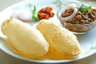 The combination of 'chickpea curry' and 'fried flatbreads' is known as 'chole bhature'. Temptingly Tasty Indian Foods that will Not Stop You at ...
