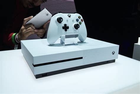 E3 2016 20 Close Up Shots Of The Xbox One S Ign