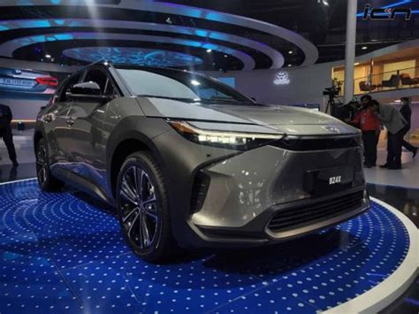 Toyota Bz4x Compact Suv Concept Unveiled At 2023 Auto Expo