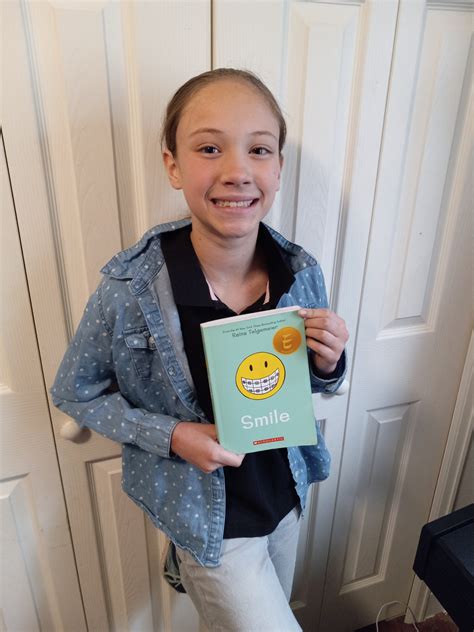 Smile By Raina Telgemeier Helps A 5th Grader Through A Dental