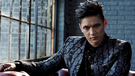 One On One With Shadowhunters Harry Shum Jr The Nerds Of Color
