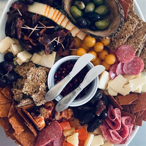 How To Make A Charcuterie Board The Frayed Knot