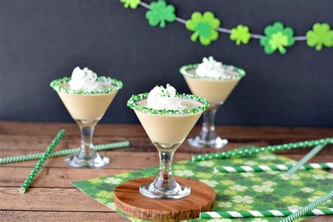 8 uniquely st patrick s day cocktails you have to try around phoenix this year urbanmatter