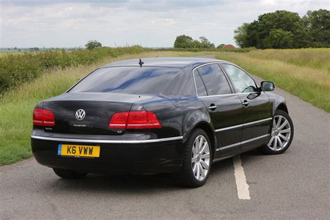 Volkswagen phaeton cars for sale. Volkswagen Phaeton Saloon (2003 - 2015) Buying and Selling ...