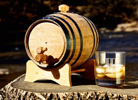 Age Your Own Whisky The Bluegrass Barrels 2 Litre Mini Oak Barrel
