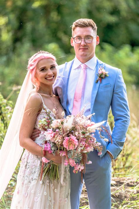 A Pretty In Pink Diy Back Garden Wedding Laptrinhx News