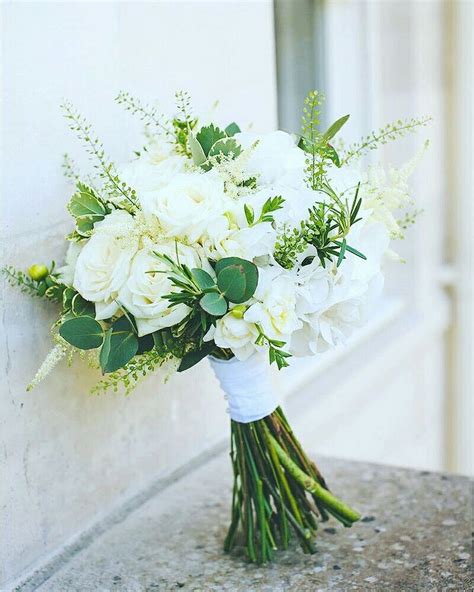 Awesome Hand Tied Bouquet For Your Wedding 15 Prom Bouquet