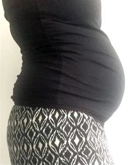 21 weeks pregnant with twins fraternal and identical about twins