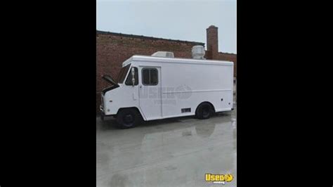 Chevrolet P30 Kitchen Food Truck With Pro Fire Suppression System For