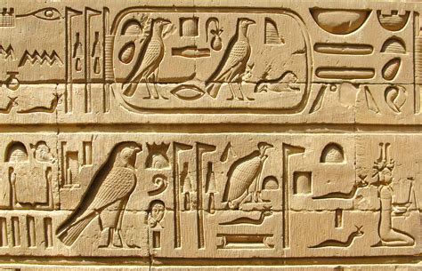 egyptian hieroglyphs a formal writing system used