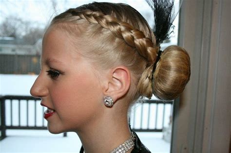 32 Hottest Dance Hairstyles To Try In 2024 Hairstyle Camp