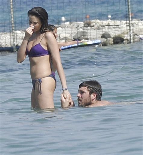 Rojda Demirer Bikini Kalca Meme Tanga Turkish Celebrity Photos