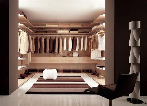 Home Inspiration 32 Beautiful And Luxurious Walk In Closet Designs