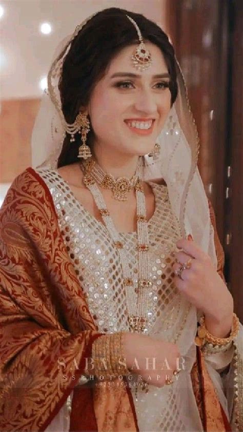Pin By ♕𝓢𝓾𝓯𝓲𝔂𝓪𝓷𝓪 ♡𝓜𝓪𝓵𝓲𝓴♕ On ♡brides♡ Beautiful Pakistani Dresses