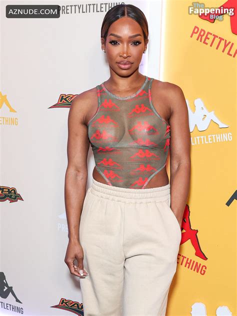 Malika Haqq Flashes Her Sexy Nude Boobs At The Prettylittlething X