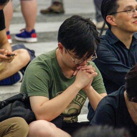 hong kong christians turn sing hallelujah to the lord into unlikely protest anthem abc news