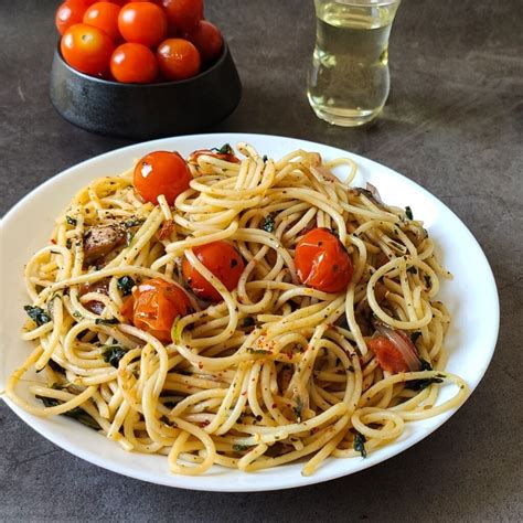 Cherry Tomato Pasta With Spinach And Mushrooms 25 Minutes Recipe