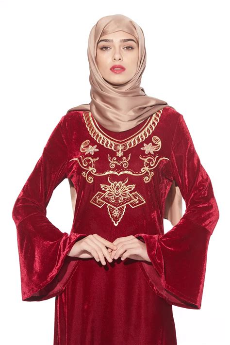 New Women Abaya Muslim Dress Velvet Embroidery Flare Sleeve Dubai Kaftan Loose Casual Lady Long