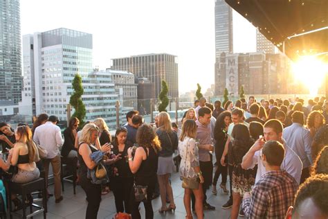 Crawl Across The Citys Hottest Rooftop Bars This June New York Tours