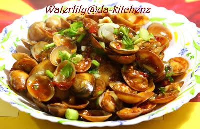Kerang lokan masak sereh clams with lemongrass resep simple. Waterlily In Da Kitchenz: Lokan Masak Taucu