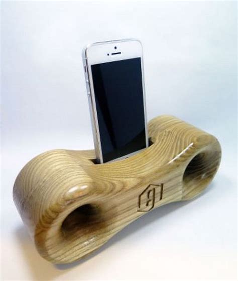 20 Diy Phone Amplifier Made Of Wood Wood Phone Holder Diy Phone