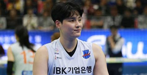 ◆ 레프트 (left side hitter) : 김희진 '포지션 변경' 파장... 배구팬들, 감독 비판 나서 - 오마이 ...