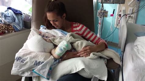 Conjoined Twins Update Mom Holds Separated Twin Jadon For First Time Abc7 Chicago