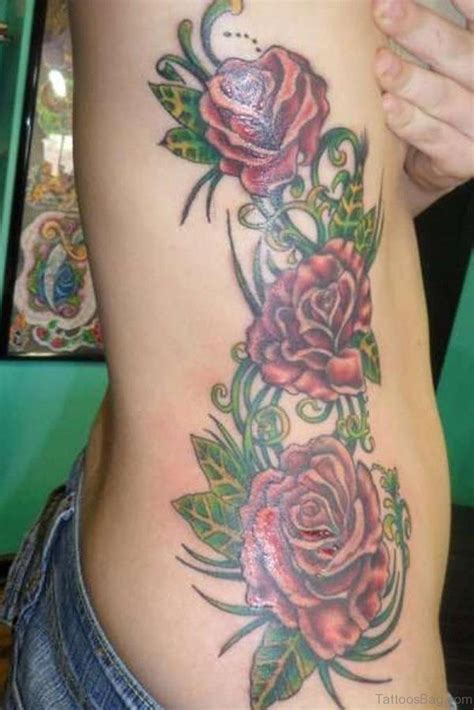 If you hold the view that a single rose flower is quite feminine, you can add some thrones and leaves to stand out your masculinity. 68 Pretty Rose Tattoo For Rib