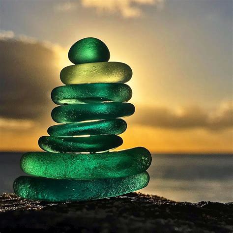 L E I L A N I 🕊h A W A I ʻ I On Instagram “ Lit ” Sea Glass Crafts Sea Glass Art Stone