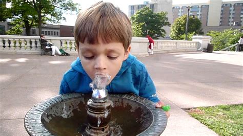 Kid Drinks From Bubbler Madison Wisconsin Capitol Youtube