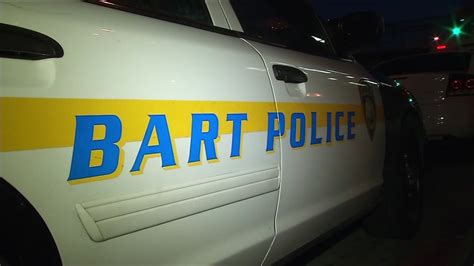 Bart Police Search For Robbery Suspect In Oakland Abc7 San Francisco
