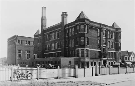 History Lesson: Four Features Of 1920s Chicago Public Schools That ...