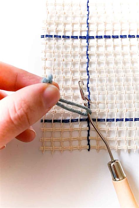 How To Latch Hook For Beginners Studio Koekoek Modern Embroidery