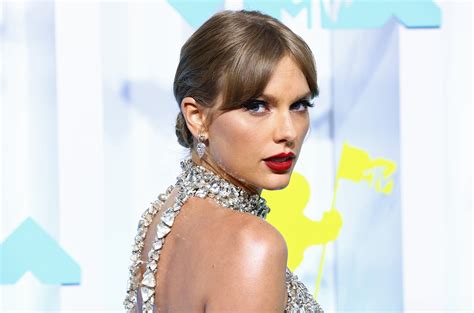 Taylor Swift Completes Another Chart Double In Australia Billboard