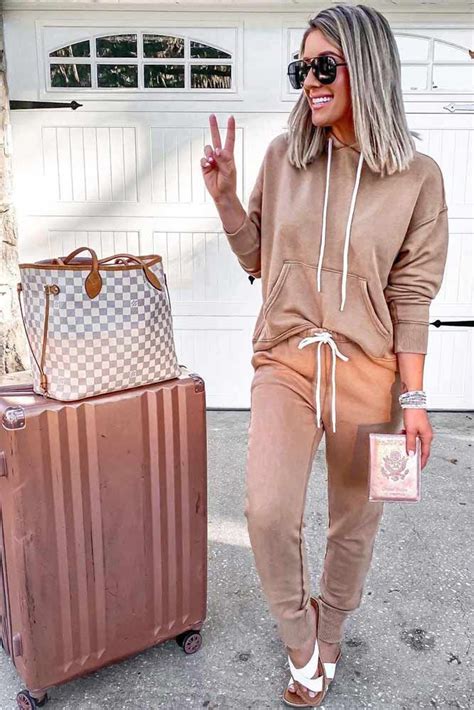 39 Airplane Outfits Ideas How To Travel In Style Airplane Outfits