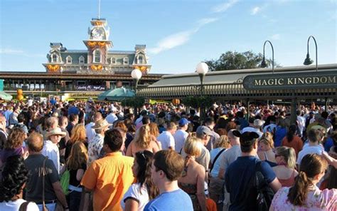 Best Days To Visit Walt Disney World Busiest Attendance And Lowest