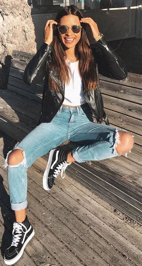 Ripped Jeans Outfit Ideas 29 Street Style Looks Wzrost