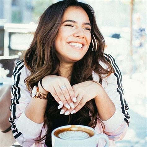 Adelaine morin is a canadian youtuber, vlogger, influencer, fashion and beauty guru. adelaine is the cutest ever | Adeline morin, Adaline morin, Fashion photoshoot