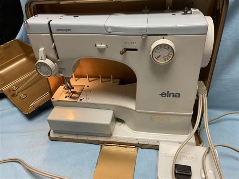 Elna Elnasuper Series 62c Sewing Machine W Case Foot Controller Tested