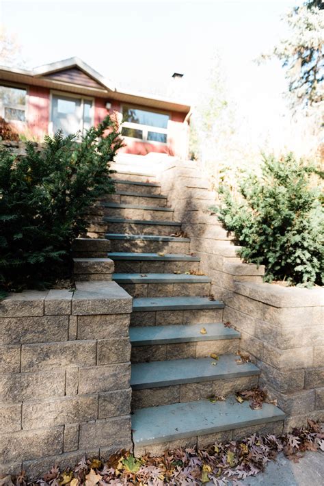 It was heavy, fragile, difficult to attach and hard to support and install. Steps - Detail Stone