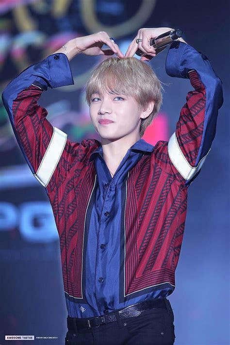 #bts #btswallies #bangtan boys #wallpapers. 짐태형 💜 #bts #taehyung #V #handsome #cute #smile #HD # ...