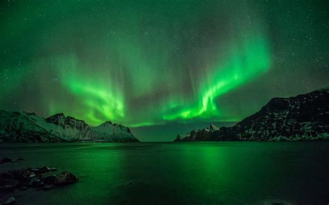 Hd Wallpaper Aurora Borealis Northern Lights Lake Reflection Stars