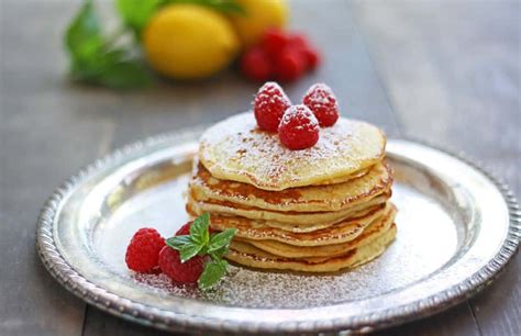 Lemon Ricotta Pancakes With Fresh Raspberries